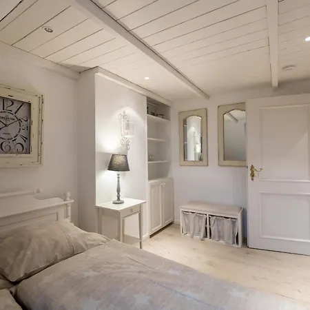 Silbermoewe_herrenhof Apartment Wrixum
